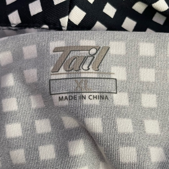 Tail Sleeveless Dress in Black White Check Size Extra Large - Picture 3 of 5